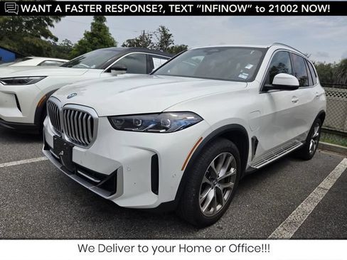 Used 2025 BMW X5 xDrive50e AWD/4WD image 1