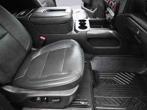 Used 2021 Chevrolet Silverado 1500 LTZ image 24