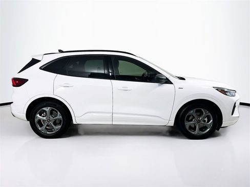 Used 2023 Ford Escape ST-Line w/ Tech Pack #1 image 5