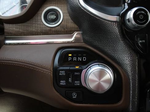 Used 2021 RAM 1500 Limited AWD/4WD image 16
