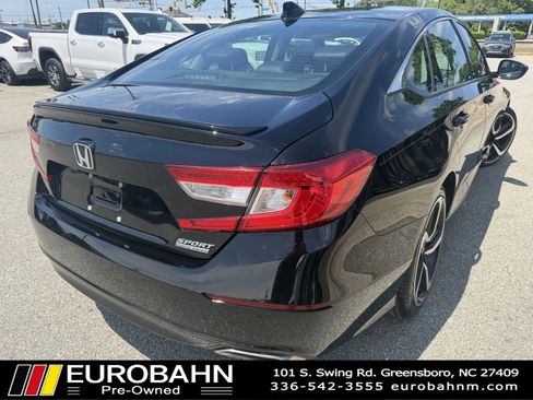 Used 2021 Honda Accord Sport Special Edition image 5