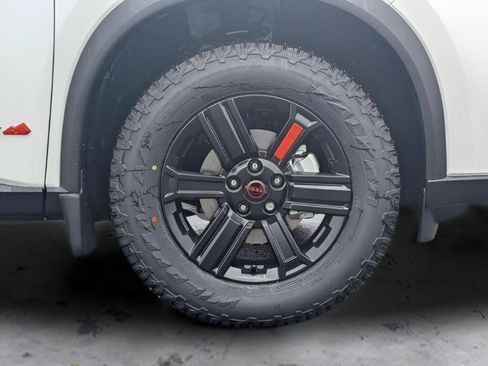 New 2026 Nissan Rogue SV AWD/4WD image 8