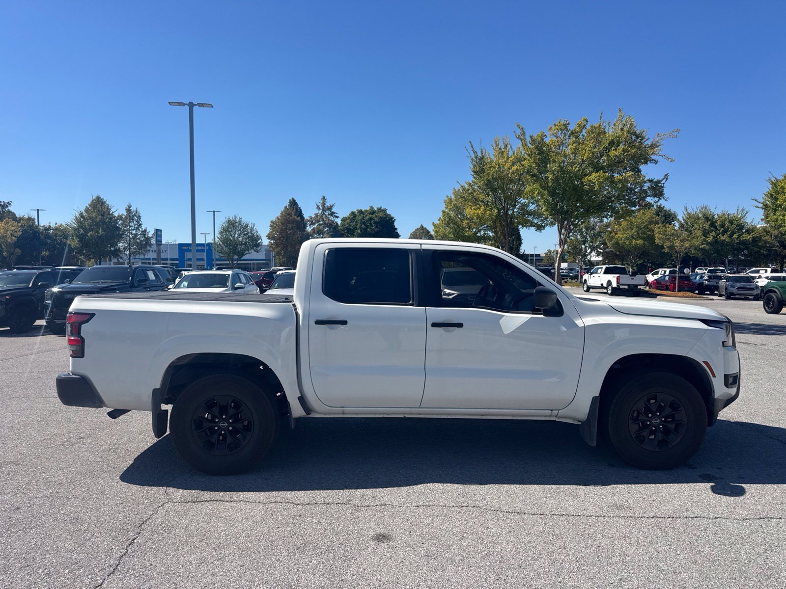 Used 2025 Nissan Frontier S AWD/4WD image 4