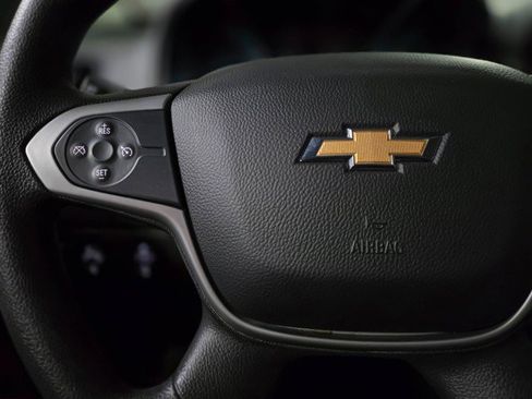 Used 2022 Chevrolet Colorado W/T w/ Custom Special Edition image 20