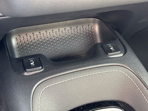Used 2021 Toyota Corolla XSE FWD image 27