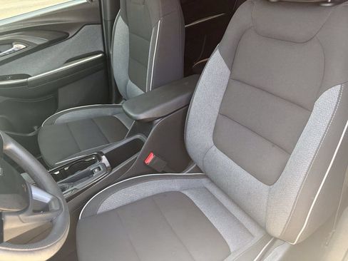Used 2023 Chevrolet TrailBlazer LT w/ Convenience Package FWD image 23