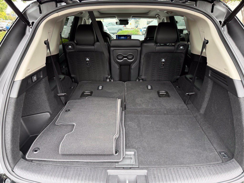 Certified 2026 Acura MDX SH-AWD image 15