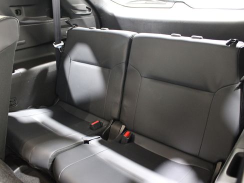 Used 2025 Mitsubishi Outlander SE AWD/4WD image 22
