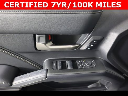 Used 2025 Toyota 4Runner Limited image 16