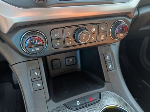 Used 2019 GMC Acadia SLT AWD/4WD image 28