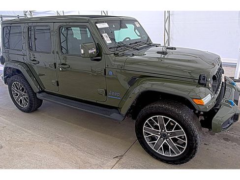 Used 2024 Jeep Wrangler High Altitude AWD/4WD image 12