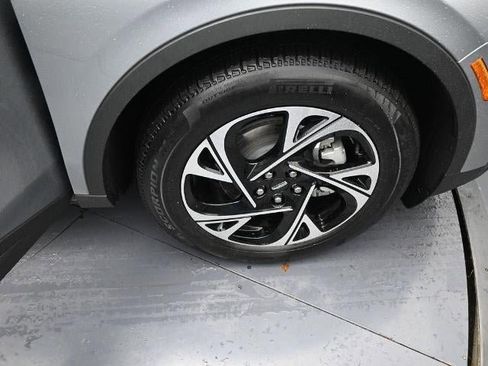 New 2025 Lincoln Nautilus Premier w/ Equipment Group 102A image 37