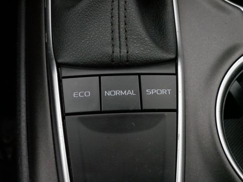 Used 2024 Toyota Camry LE image 28