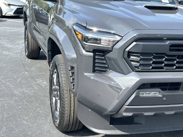 Used 2024 Toyota Tacoma TRD Sport w/ TRD Sport Upgrade Package AWD/4WD image 10