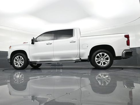 Used 2022 Chevrolet Silverado 1500 LTZ w/ Z71 Off-Road Package image 25