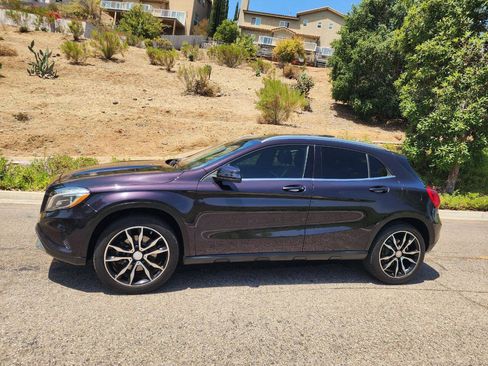 Used 2015 Mercedes-Benz GLA 250 4MATIC image 2