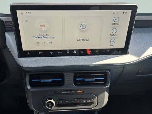 New 2025 Ford Maverick XLT w/ XLT Luxury Package image 2