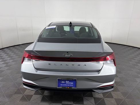 Used 2021 Hyundai Elantra SEL image 6