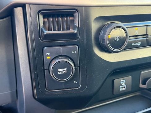 Used 2023 Ford F150 XLT image 24