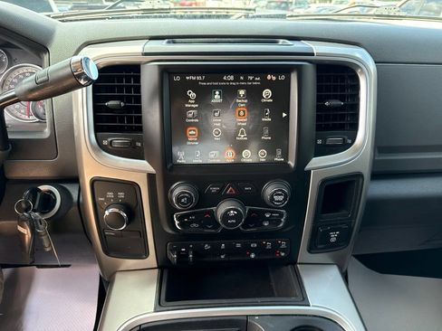 Used 2017 RAM 2500 Big Horn w/ Sport Appearance Group AWD/4WD image 6
