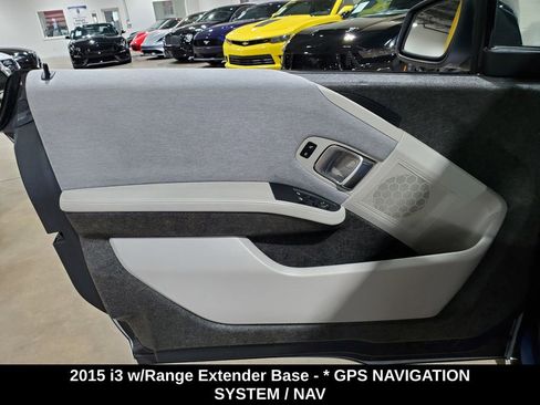 Used 2015 BMW i3 w/ Range Extender image 8
