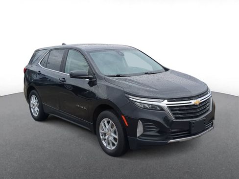 Used 2022 Chevrolet Equinox LT image 2