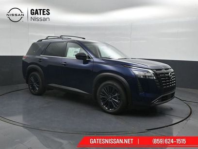 New 2026 Nissan Pathfinder SL w/ SL Premium Package