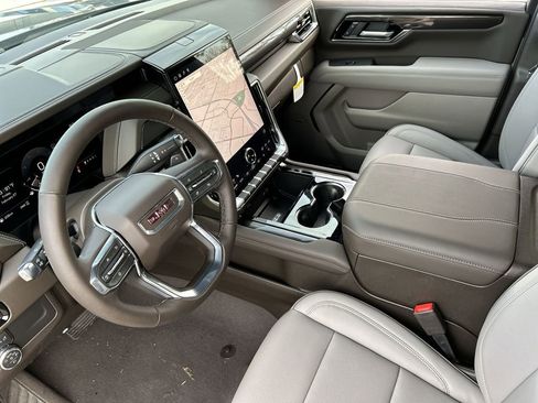 New 2026 GMC Yukon Elevation image 10