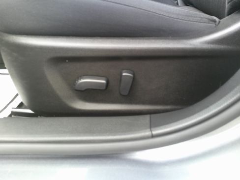 Used 2024 Nissan Altima 2.5 SV FWD image 16