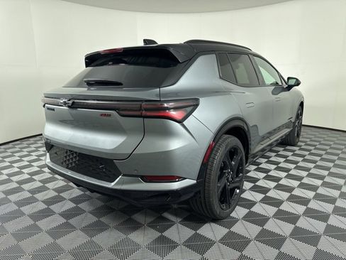 New 2026 Chevrolet Equinox EV RS image 4