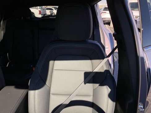 New 2026 Chevrolet Equinox EV LT FWD image 34