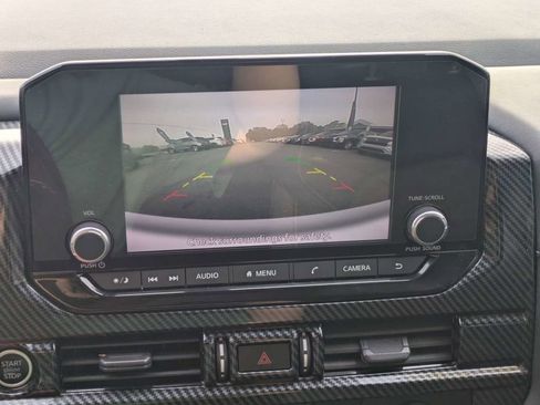 Used 2024 Nissan Pathfinder SV image 20