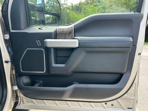 Used 2017 Ford F350 Lariat w/ Lariat Ultimate Package AWD/4WD image 43