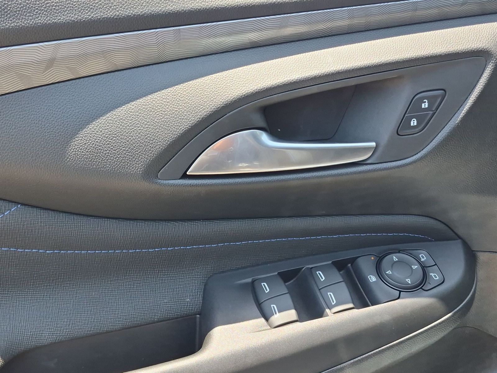 New 2026 Buick Envista Sport Touring w/ Advanced Safety Package FWD image 24