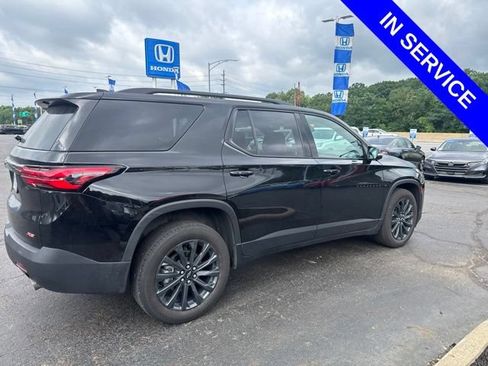 Used 2023 Chevrolet Traverse RS AWD/4WD image 5