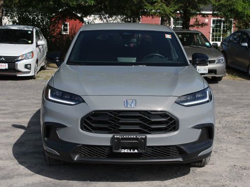 Used 2026 Honda HR-V Sport image 2