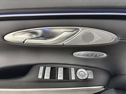New 2026 Genesis GV70 2.5T Select AWD/4WD image 15