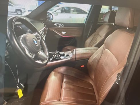 Used 2020 BMW X5 xDrive40i w/ M Sport Package AWD/4WD image 9