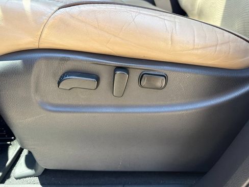 Used 2018 Nissan Armada Platinum w/ Interior Lighting Package RWD image 10