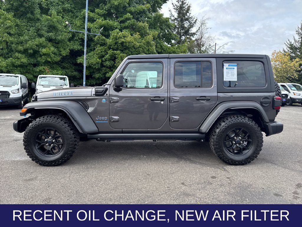 Used 2024 Jeep Wrangler Unlimited AWD/4WD image 2