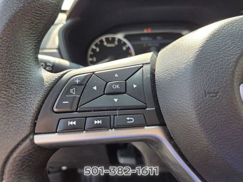 Used 2025 Nissan Altima 2.5 SV FWD image 23