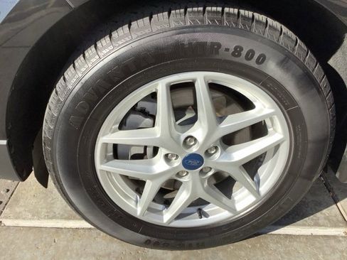 Used 2022 Ford Edge SEL image 14