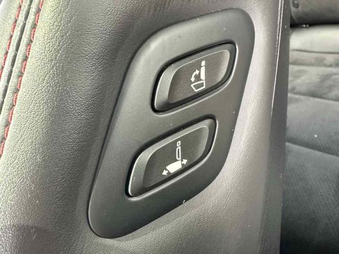 Used 2022 Genesis GV70 3.5T Sport w/ Sport Prestige Package AWD/4WD image 26
