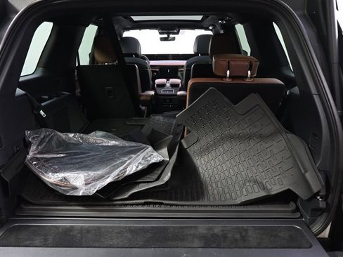 New 2025 Lincoln Navigator Reserve image 19