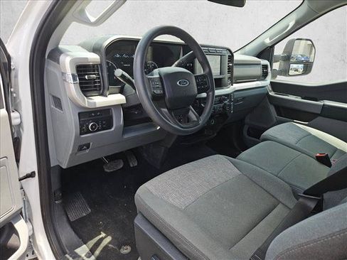 Used 2024 Ford F250 XLT w/ FX4 Off-Road Package AWD/4WD image 14