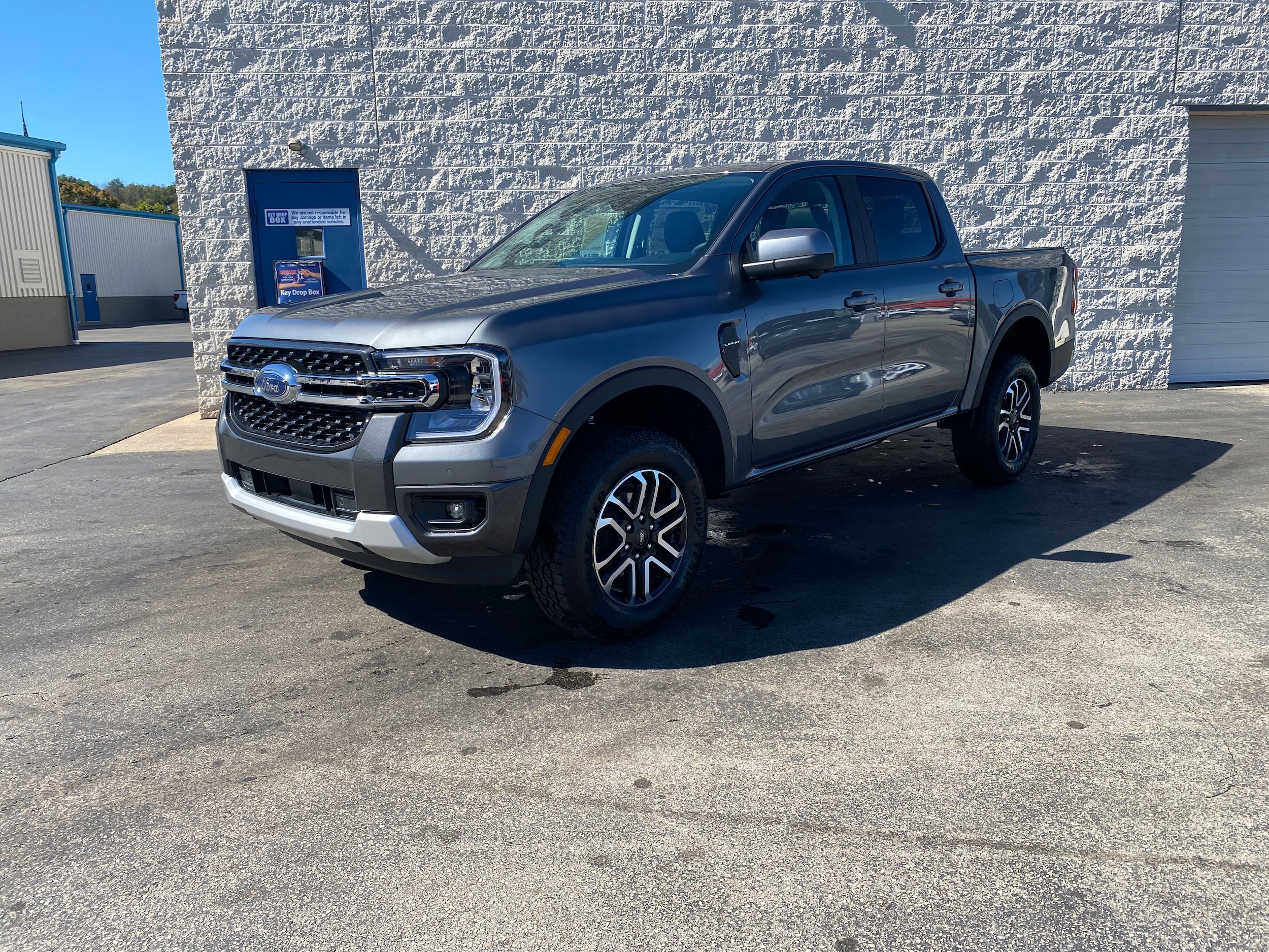 New 2026 Ford Ranger Lariat w/ Convenience Package AWD/4WD image 2