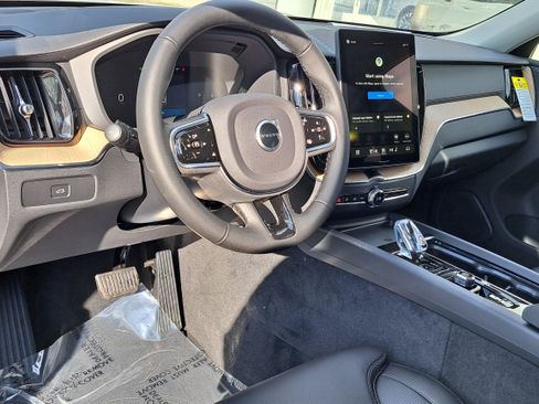 New 2026 Volvo XC60 B5 Ultra w/ Protection Package Premier image 5