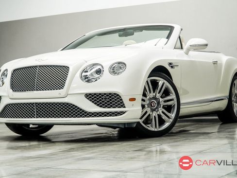 Used 2017 Bentley Continental GT image 1