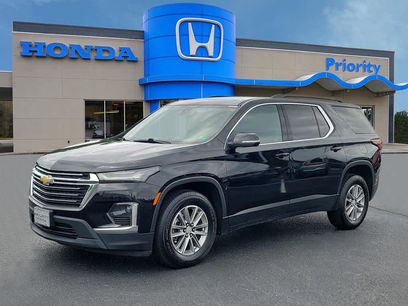Used 2023 Chevrolet Traverse LT
