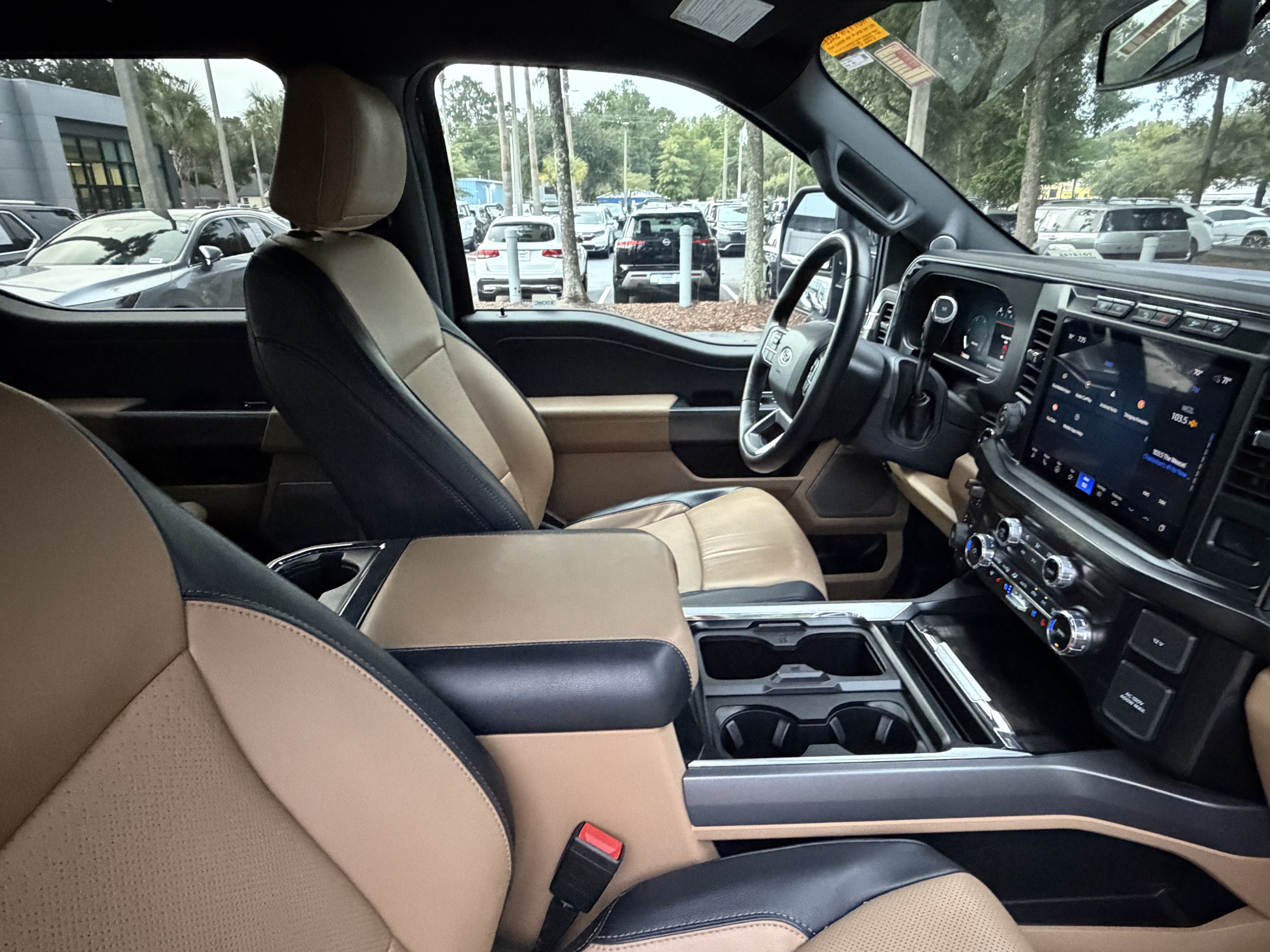 Used 2023 Ford F250 Lariat w/ Lariat Ultimate Package AWD/4WD image 45